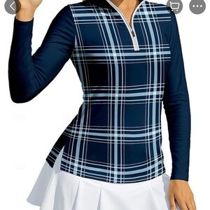 Lightweight Quick Dry 1/4 zip Top Large NWT